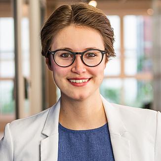 eidas | Speaker - Kimberly Klebolte